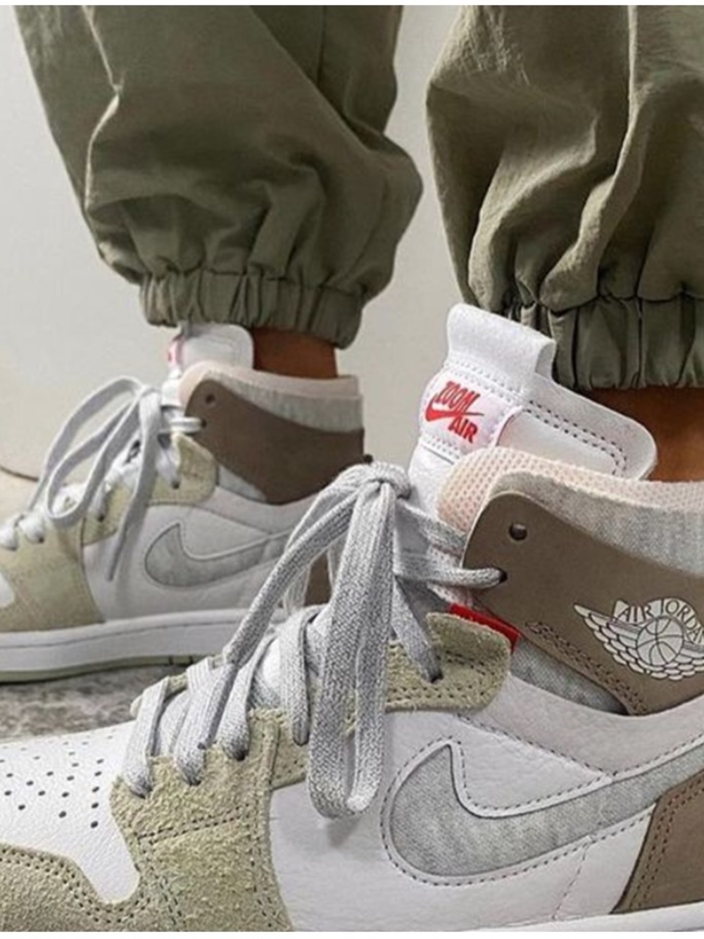 Jordan 1 High Zoom Olive Aura Women's Sneakers